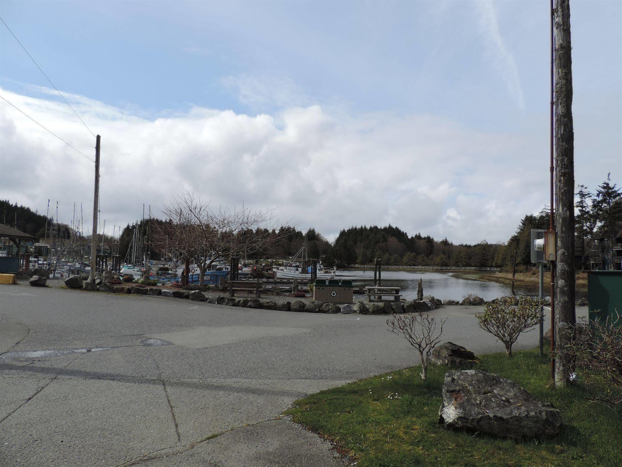 Bayshore Waterfront Inn Ucluelet Zewnętrze zdjęcie